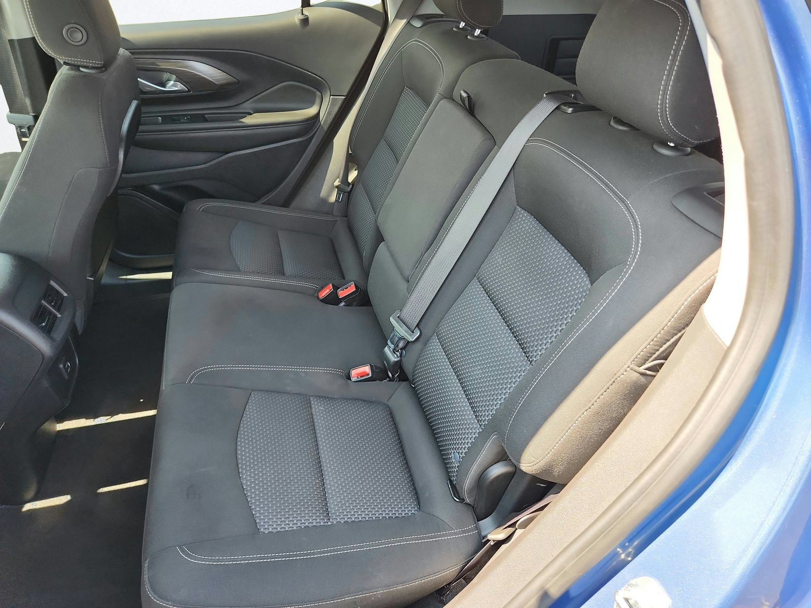 Used 2024 GMC Terrain SLE AWD/4WD image 21