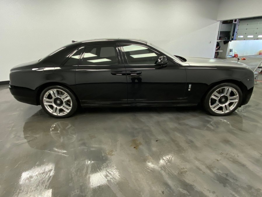 Used 2015 Rolls-Royce Ghost image 6