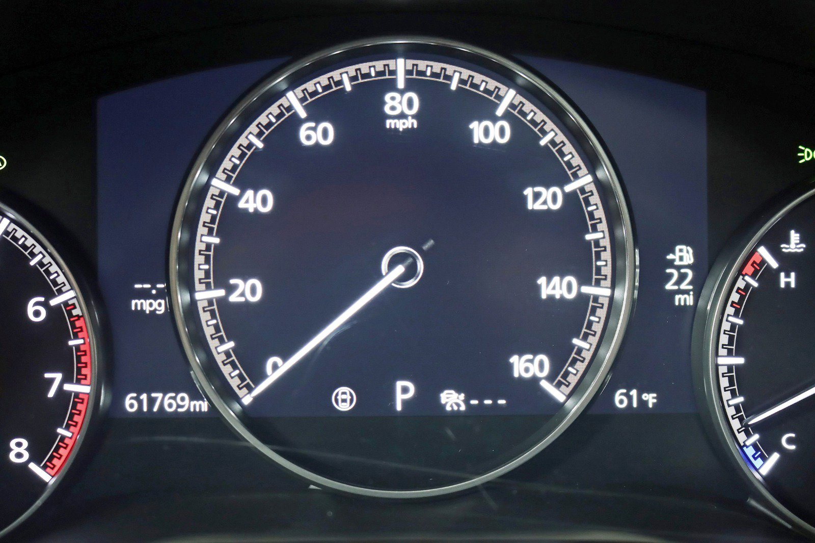 Used 2021 MAZDA MAZDA3 Hatchback w/Premium Plus Pkg image 17