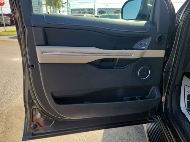 Used 2024 Ford Expedition Max Limited AWD/4WD image 18