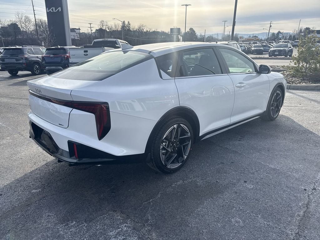 New 2026 Kia K4 GT-Line w/ GT-Line Premium Package FWD image 4