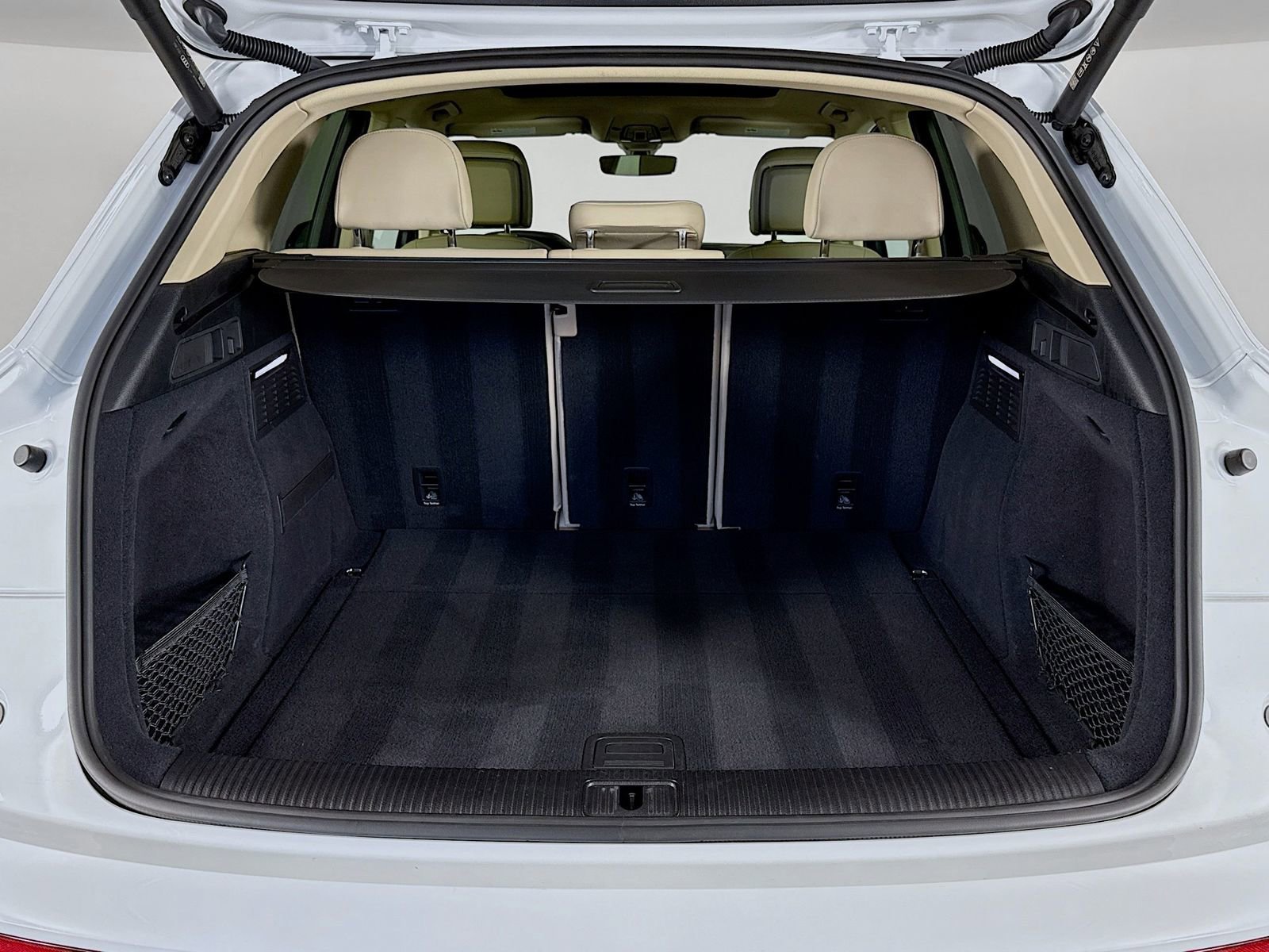 Used 2023 Audi Q5 2.0T Premium w/ Convenience Package image 26