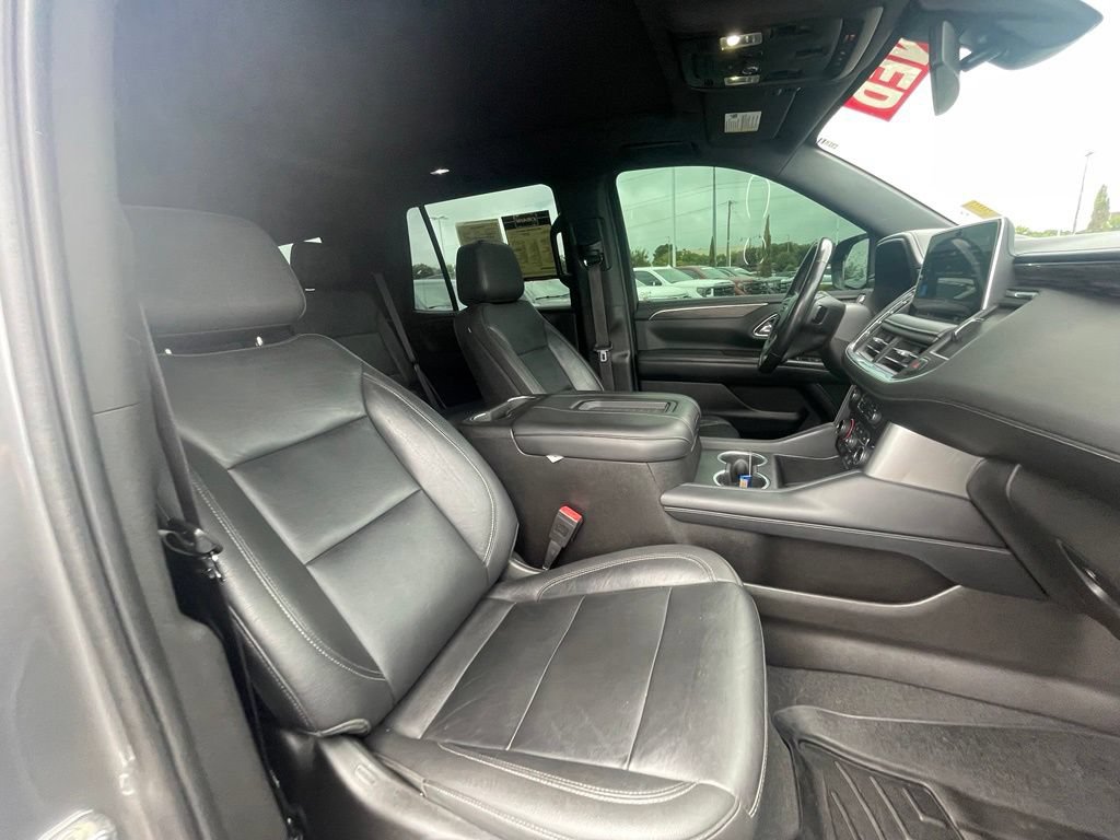 Used 2021 Chevrolet Tahoe Z71 w/ Z71 Off-Road Package AWD/4WD image 29