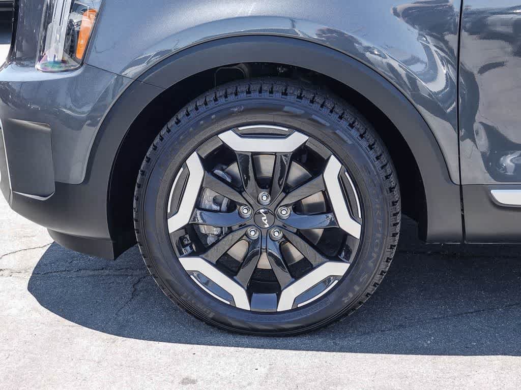 Used 2024 Kia Telluride EX FWD image 9