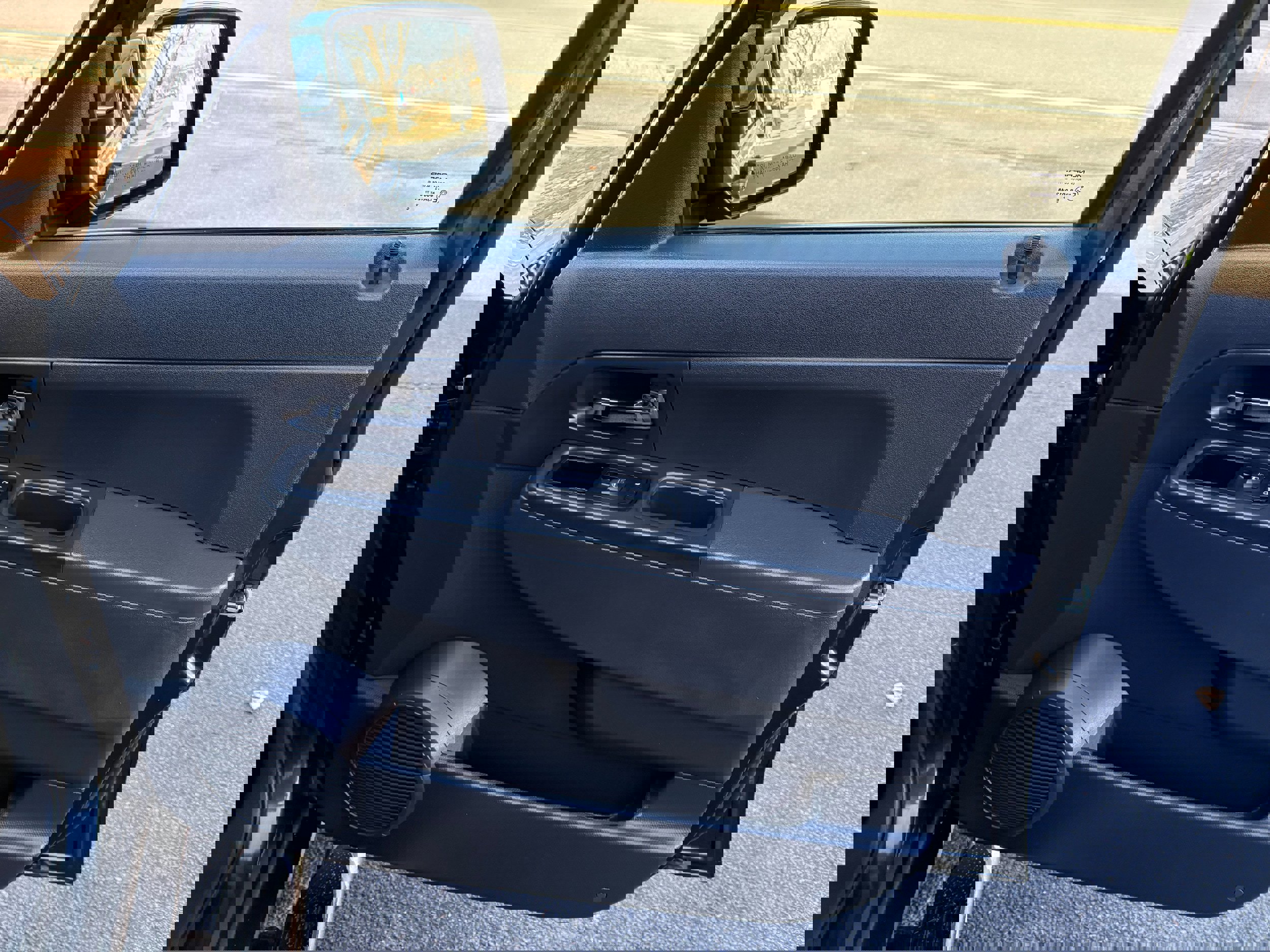 Used 2011 Jeep Liberty Sport image 24