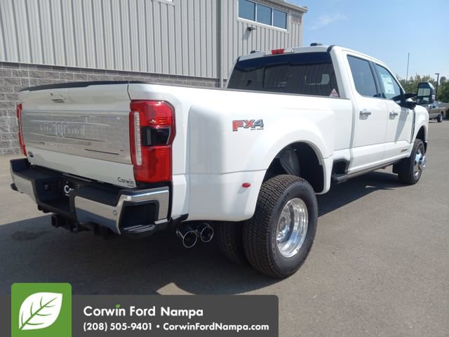 New 2026 Ford F350 4x4 Crew Cab DRW Super Duty image 3