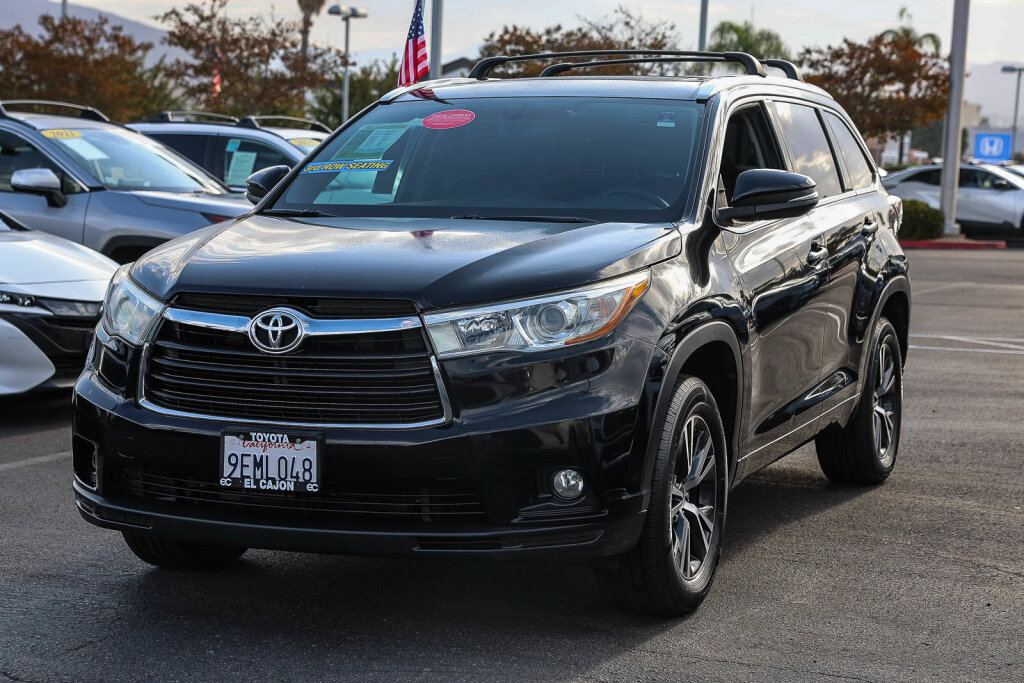 Used 2016 Toyota Highlander XLE FWD image 19