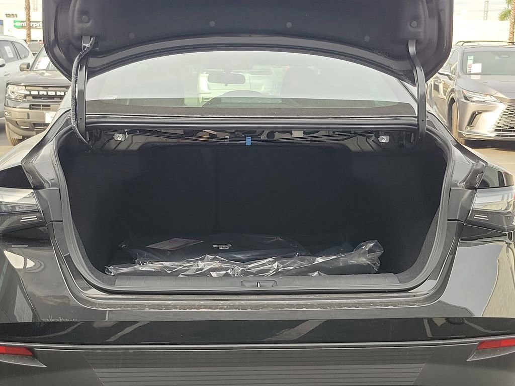 New 2026 Nissan Sentra S w/ Floor Mat Package FWD image 5
