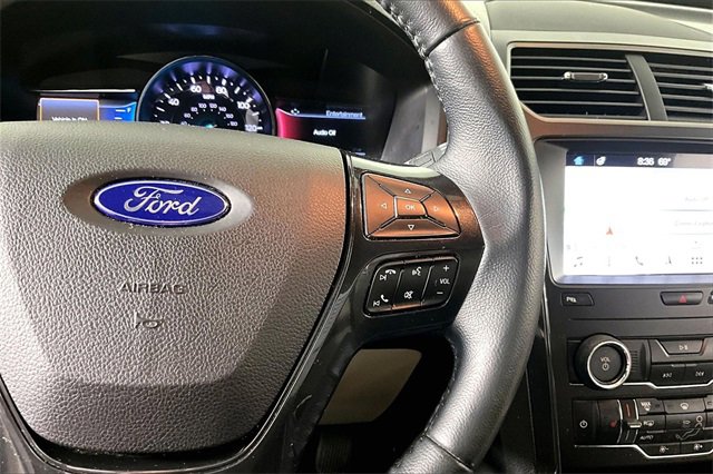 Used 2019 Ford Explorer XLT w/ Equipment Group 202A image 12