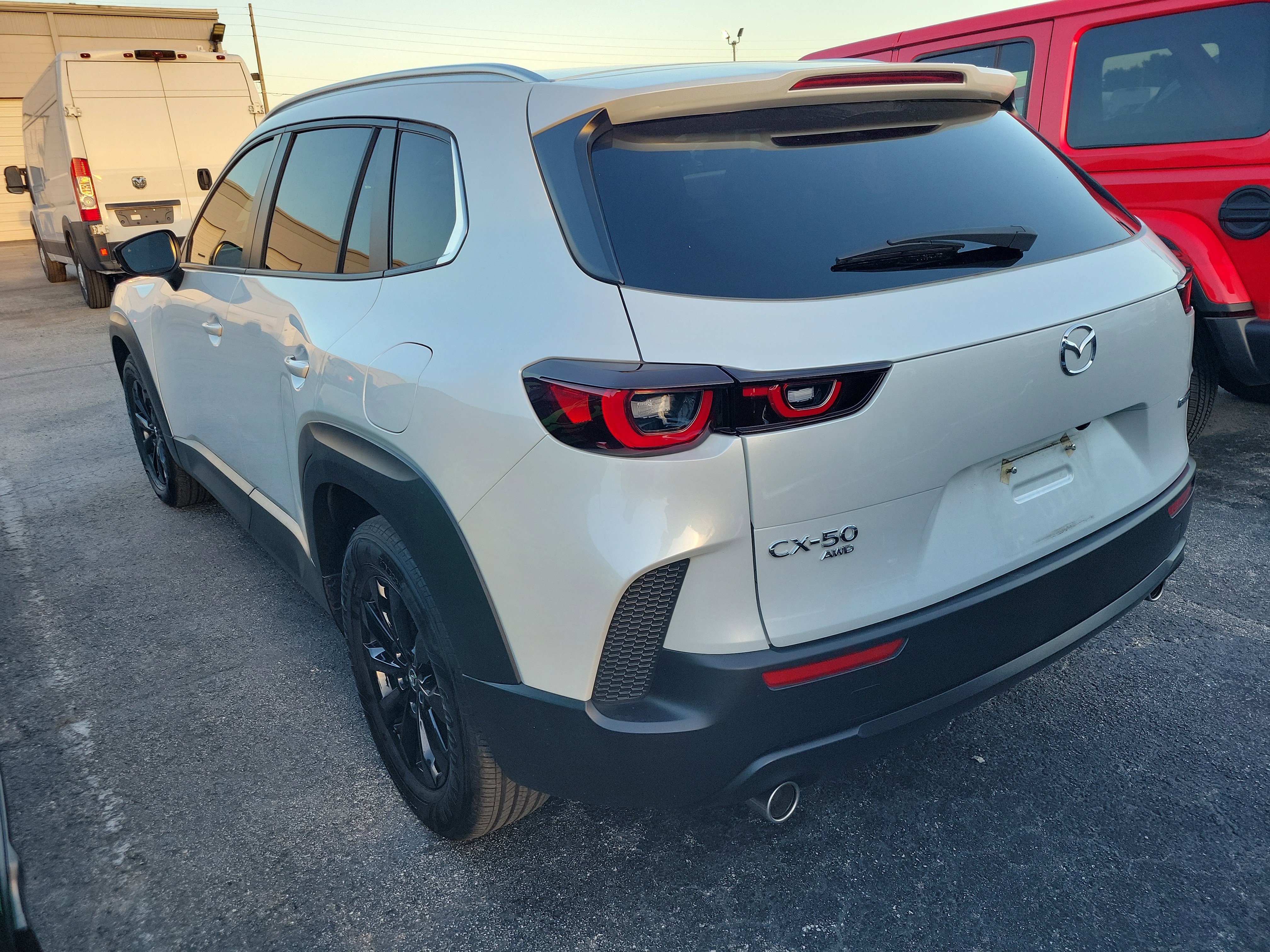 Used 2025 MAZDA CX-50 AWD 2.5 S w/ Preferred Package image 7