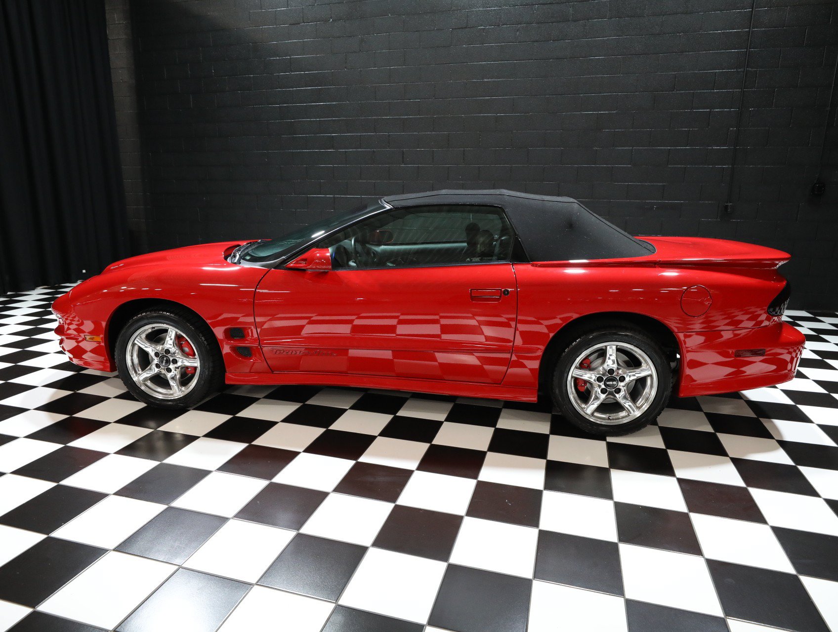 Used 1999 Pontiac Firebird Trans Am RWD image 7