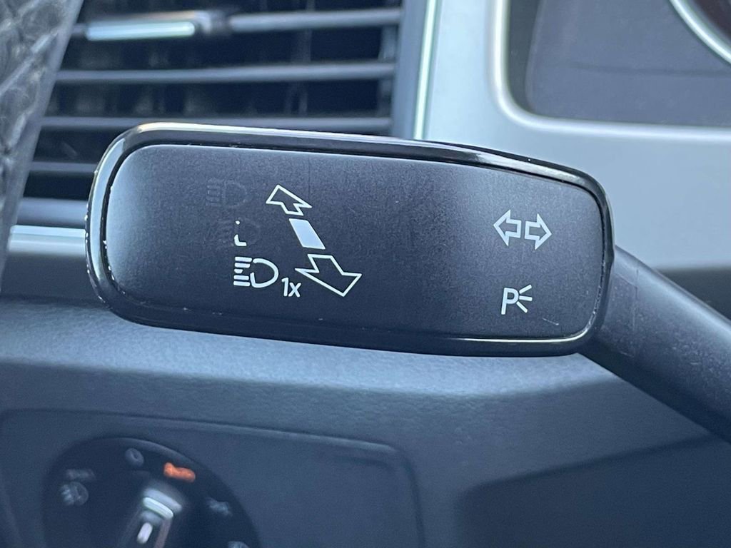 Used 2019 Volkswagen Atlas SE FWD image 30