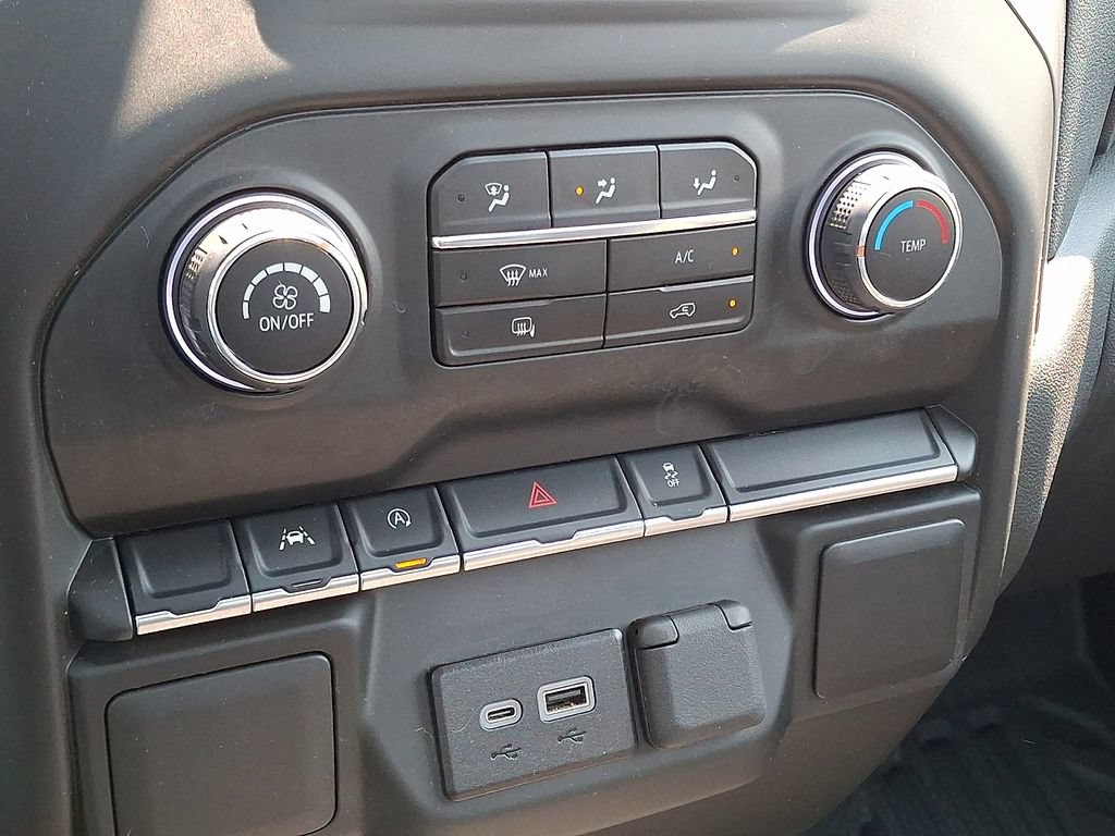 Used 2026 Chevrolet Silverado 1500 W/T AWD/4WD image 17