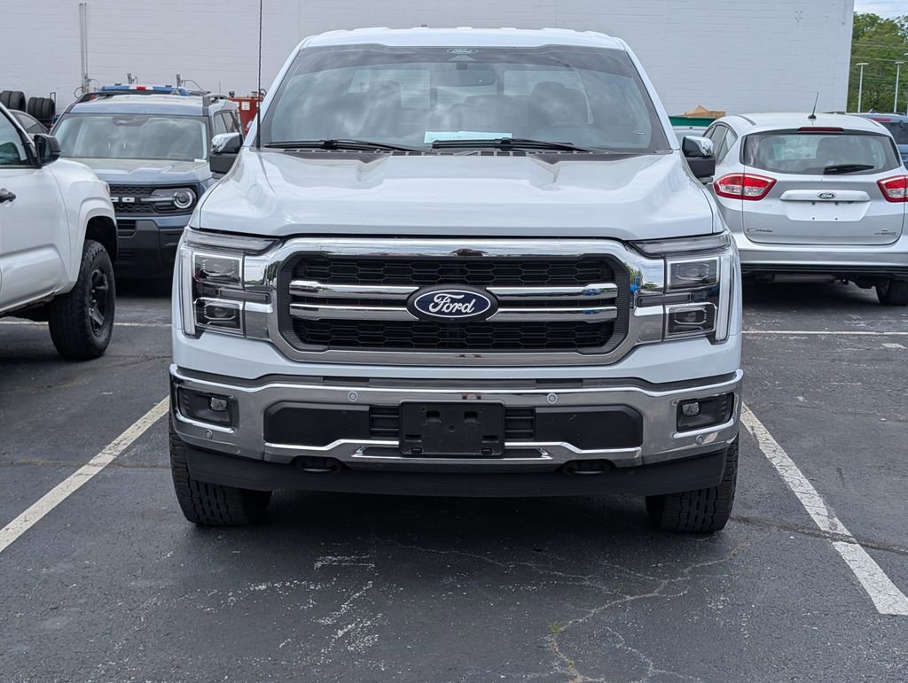 Used 2025 Ford F150 Lariat w/ Equipment Group 501A Mid AWD/4WD image 5