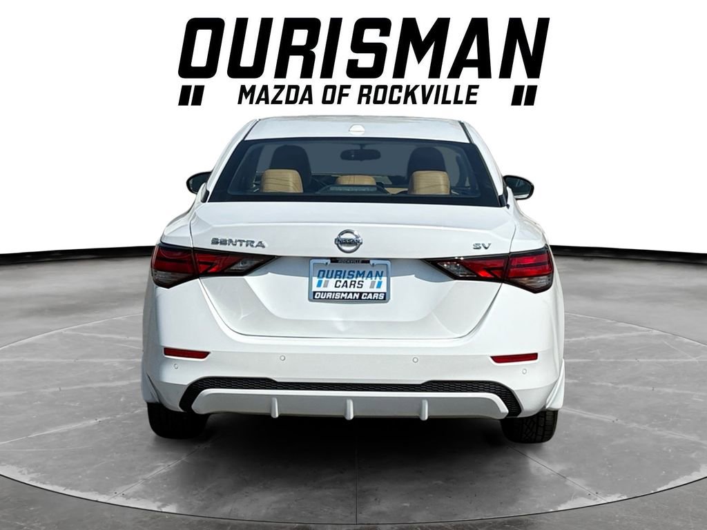 Used 2022 Nissan Sentra SV w/ SV Premium Package image 5