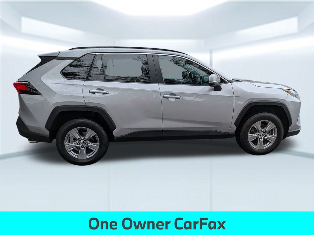 Used 2023 Toyota RAV4 XLE w/ Convenience Package FWD image 8