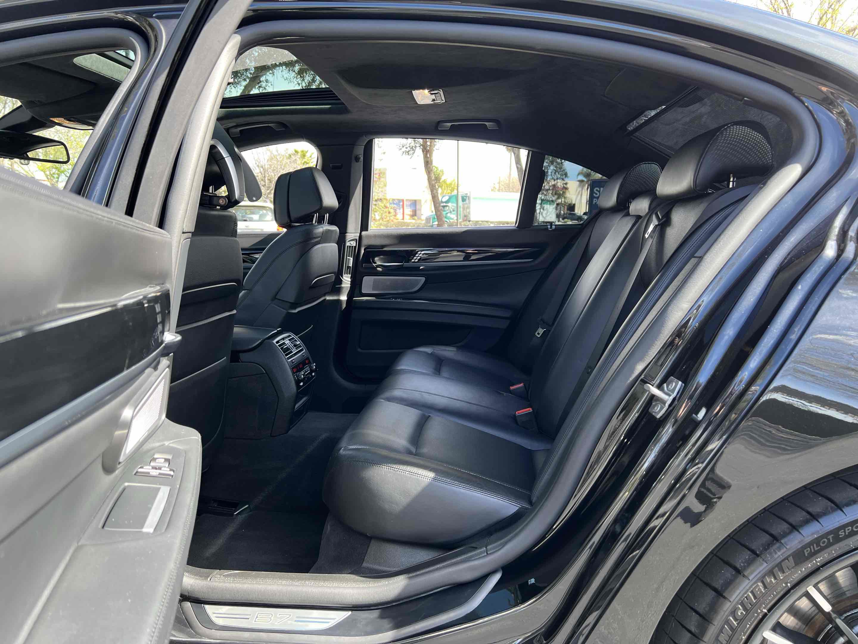 Used 2013 BMW ALPINA B7 image 55