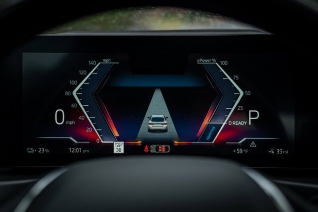 Used 2023 BMW i4 eDrive35 image 30