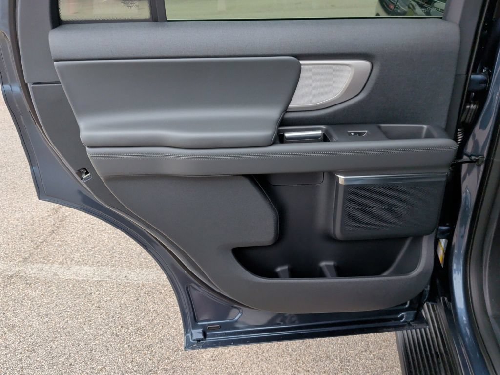 New 2027 Ford Expedition Active RWD image 33
