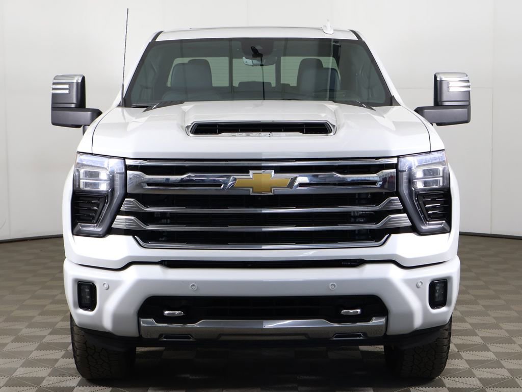 Used 2024 Chevrolet Silverado 2500 High Country w/ High Country Premium Package AWD/4WD image 17