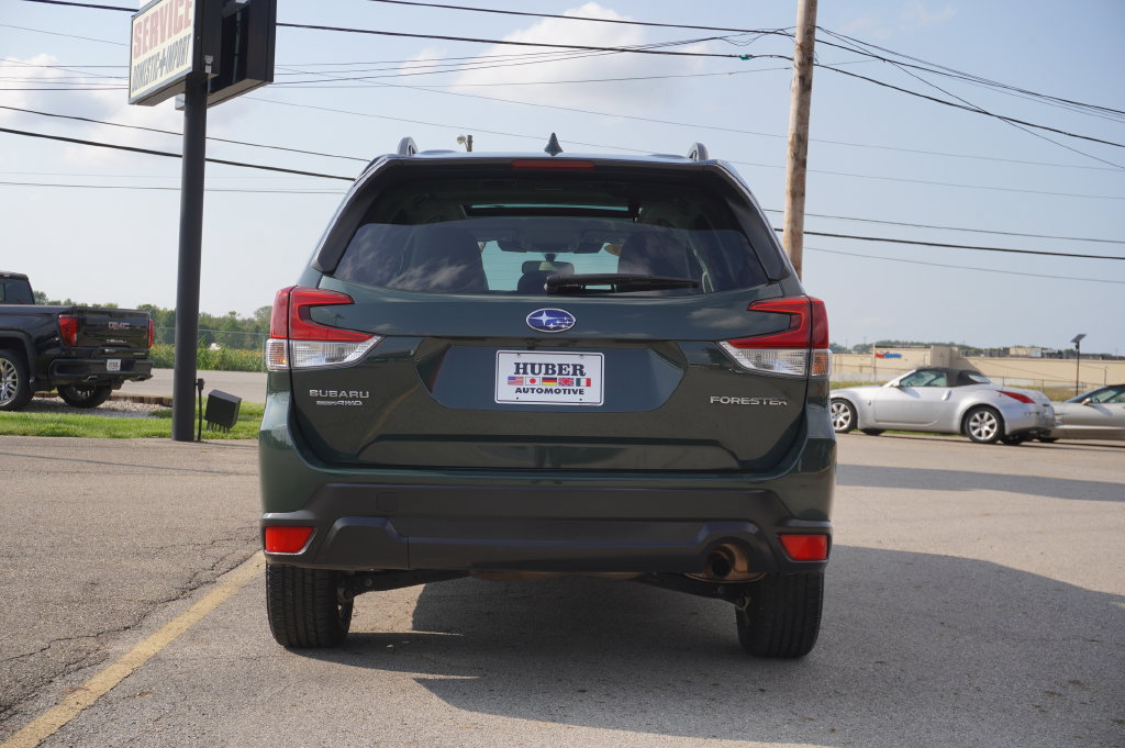 Used 2023 Subaru Forester Premium AWD/4WD image 6