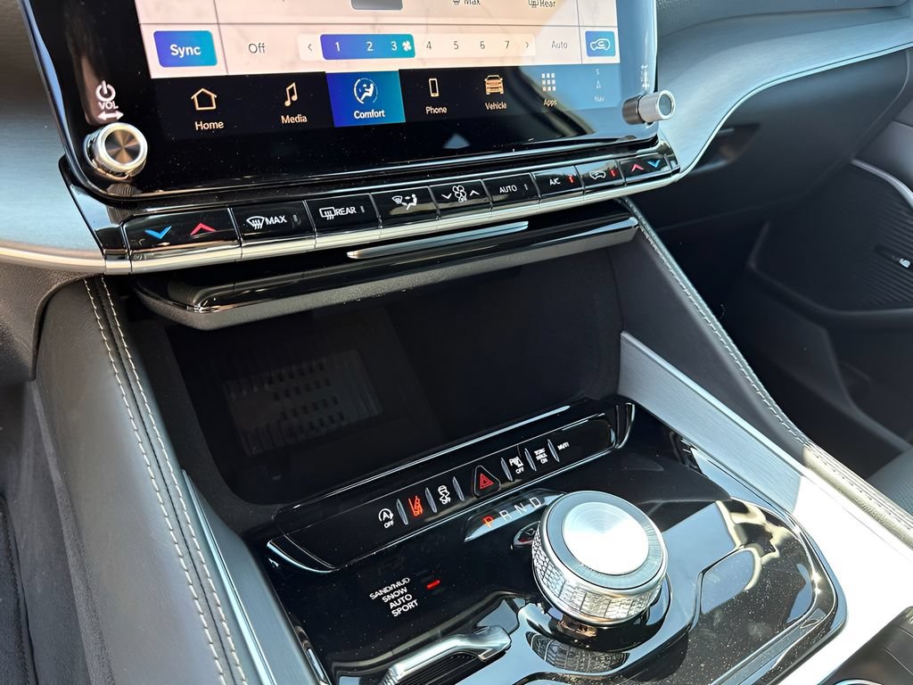 New 2026 Jeep Grand Wagoneer Limited AWD/4WD image 41