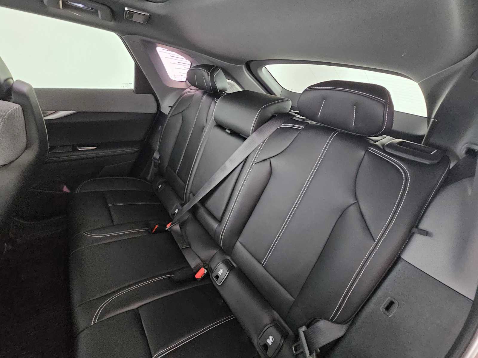 New 2026 Cadillac Optiq Luxury 1 image 17