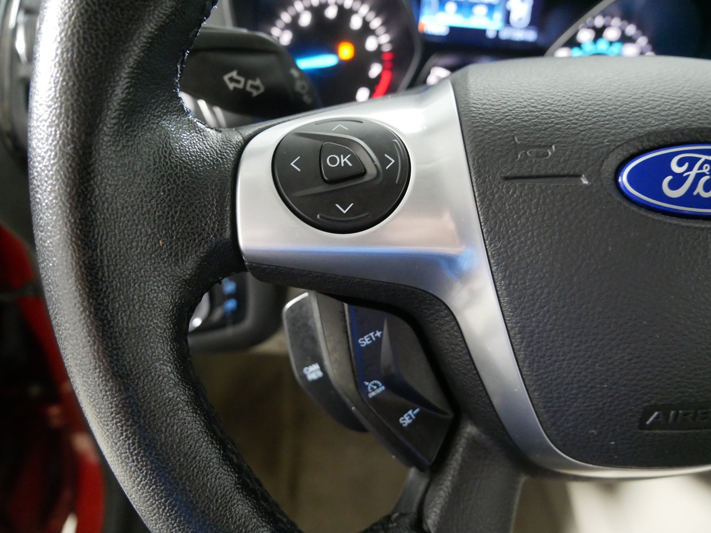 Used 2014 Ford Escape Titanium w/ Equipment Group 401A AWD/4WD image 27