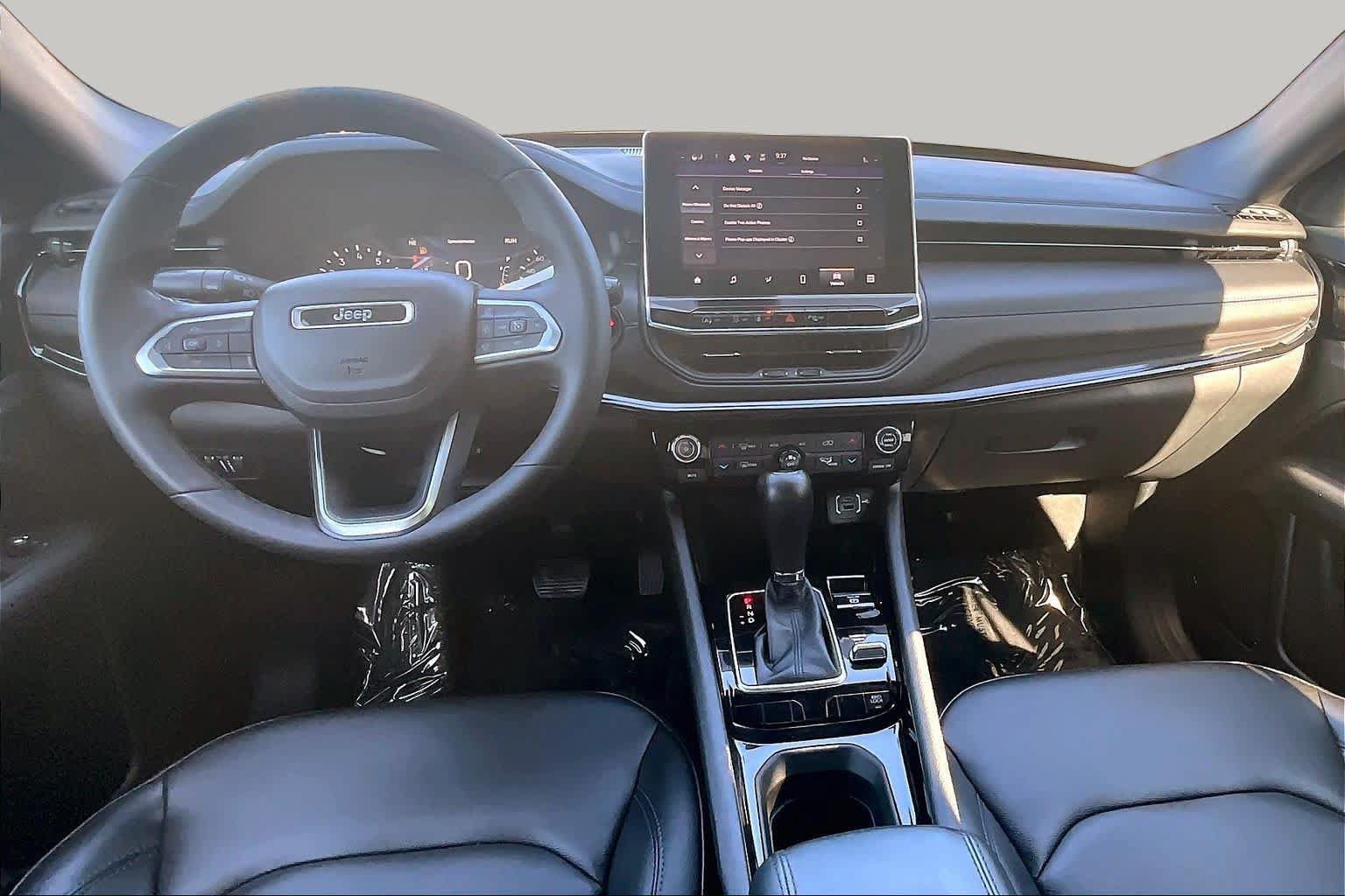 Used 2026 Jeep Compass Limited AWD/4WD image 16