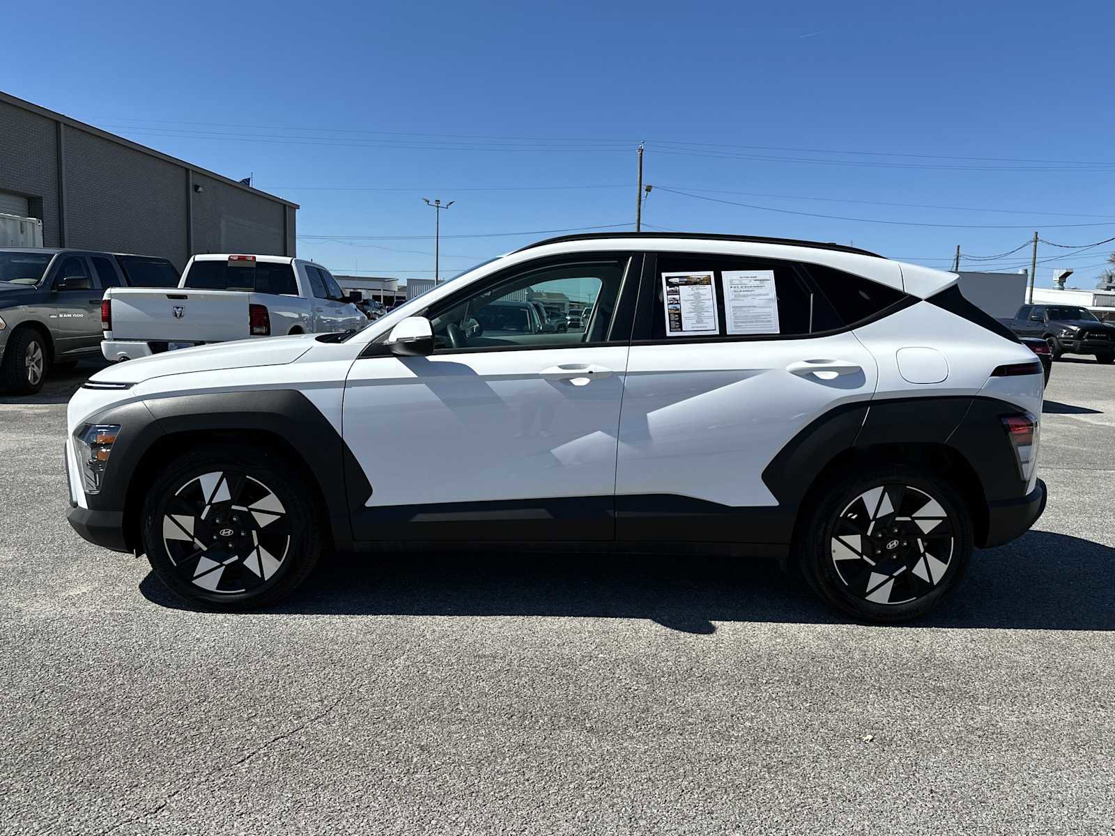 Certified 2025 Hyundai Kona SEL FWD image 6