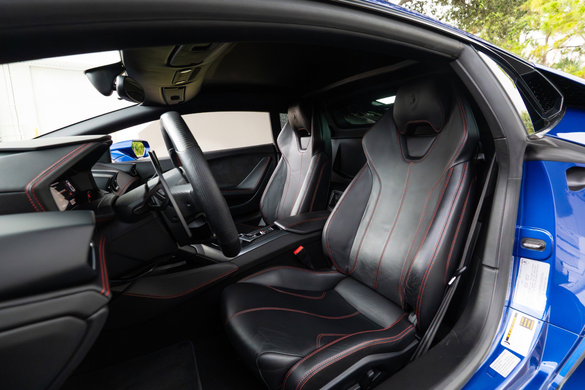 Used 2015 Lamborghini Huracan LP 610-4 AWD/4WD image 76