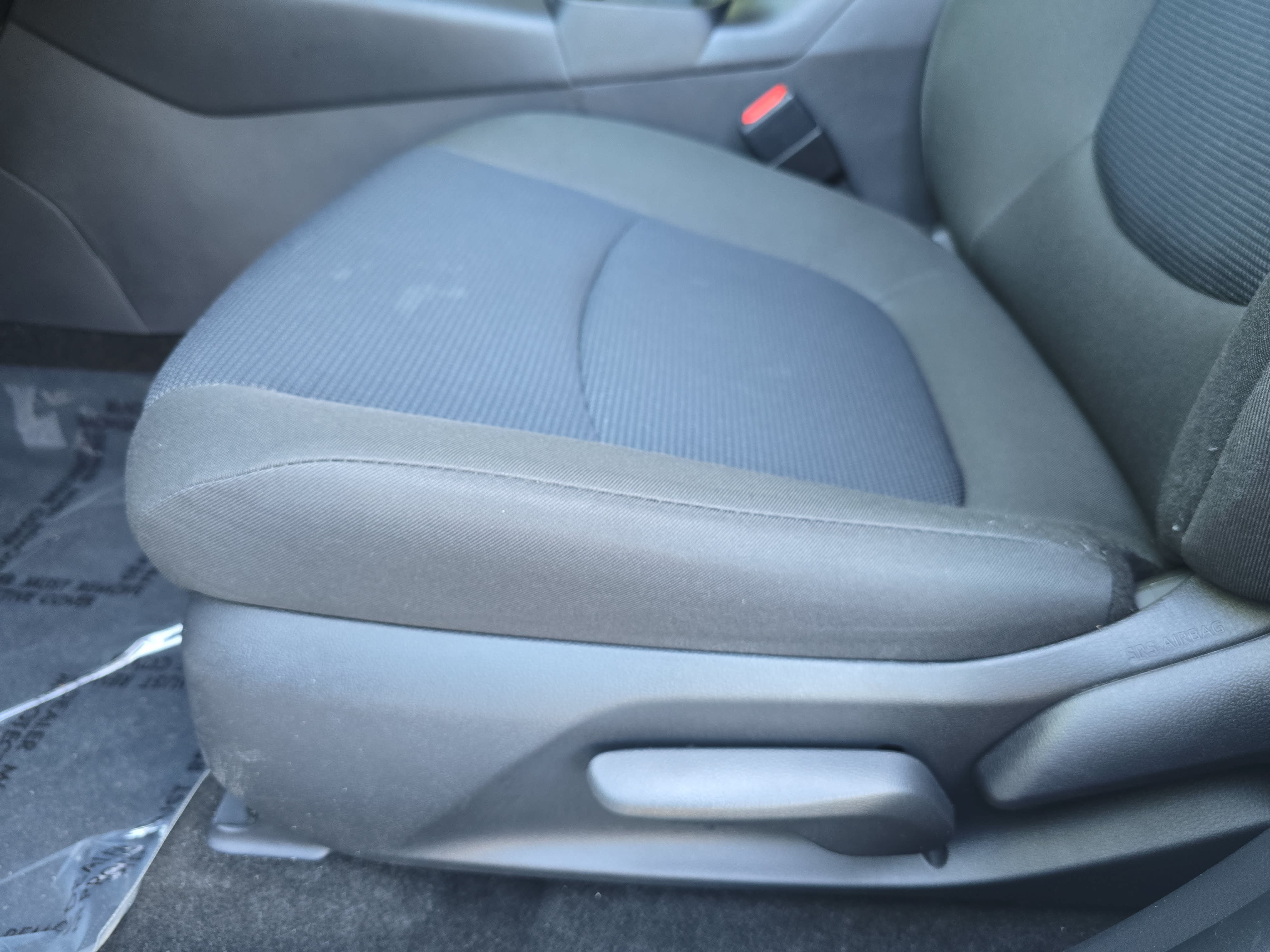 Certified 2023 Toyota RAV4 LE FWD image 29