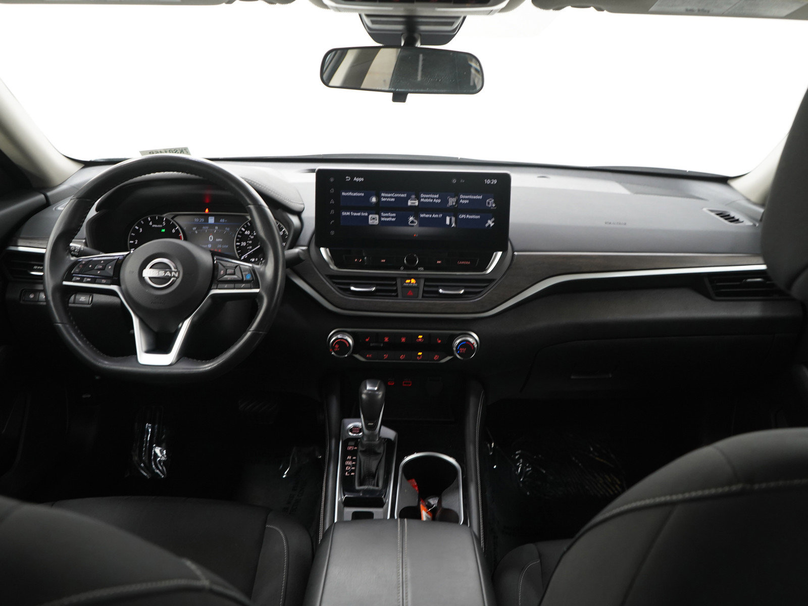 Used 2023 Nissan Altima 2.5 SV w/ SV Premium Package AWD/4WD image 13