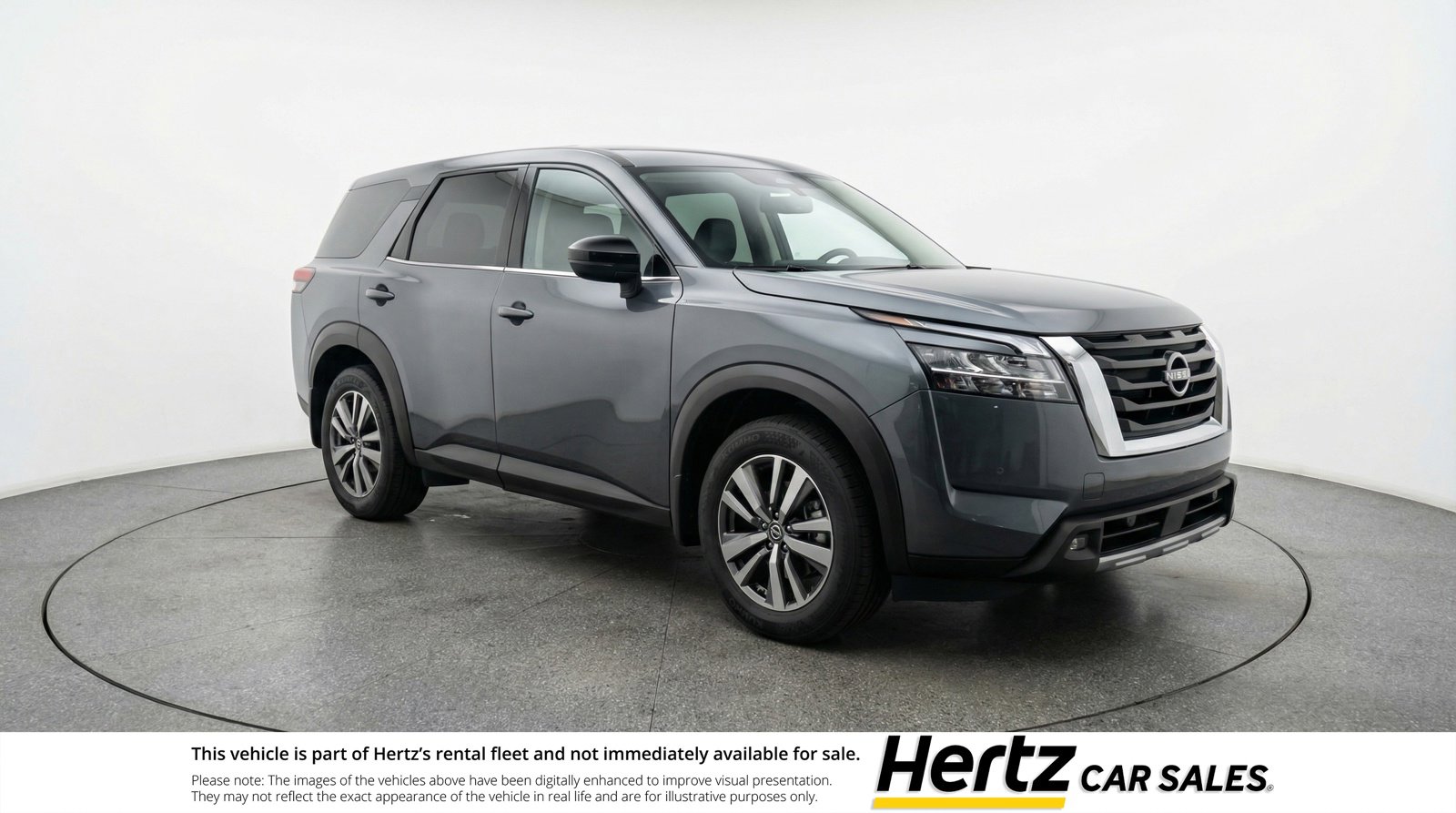 Used 2025 Nissan Pathfinder SV image 1