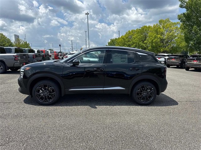 New 2025 Nissan Kicks SR image 7