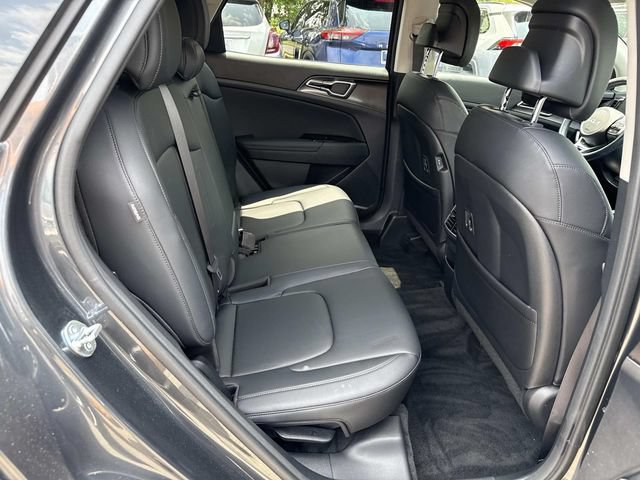 Used 2024 Kia Sportage EX AWD/4WD image 11