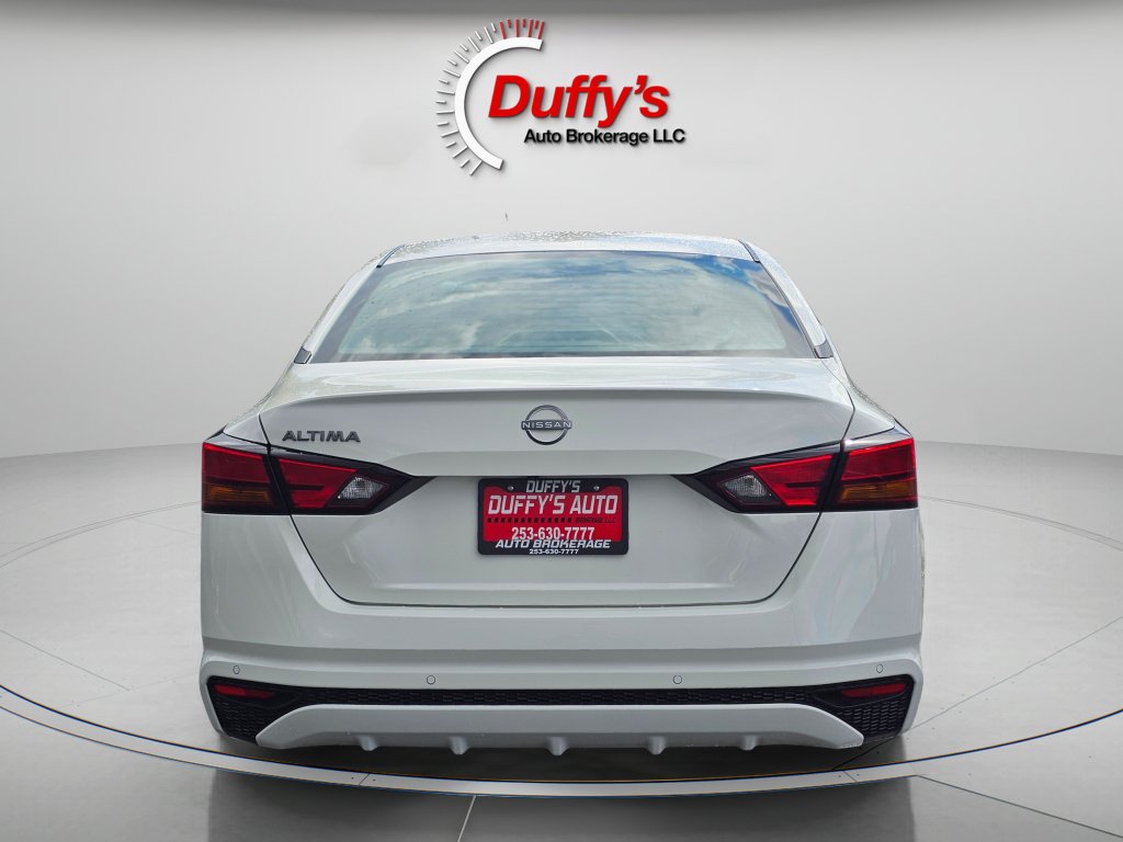 Used 2024 Nissan Altima 2.5 S FWD image 15