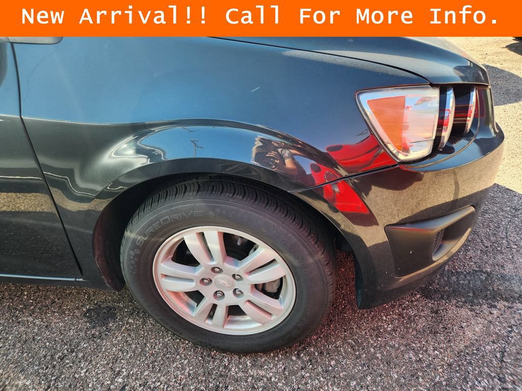 Used 2014 Chevrolet Sonic LT FWD image 6
