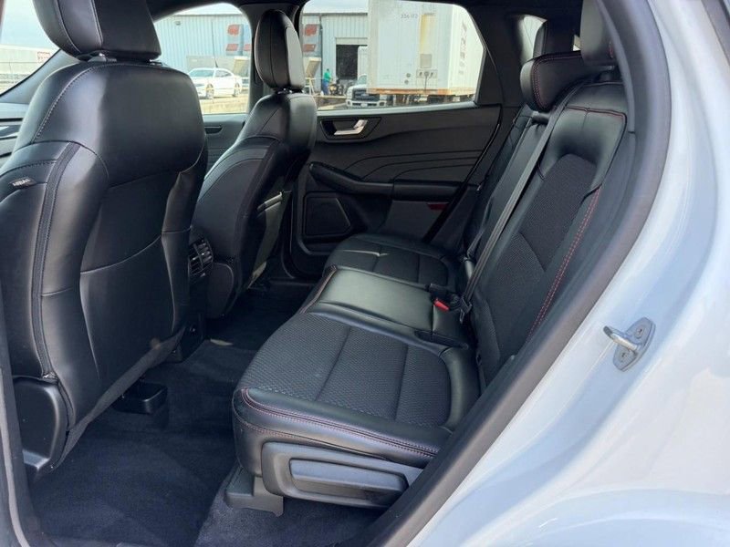 Used 2023 Ford Escape ST-Line AWD/4WD image 8