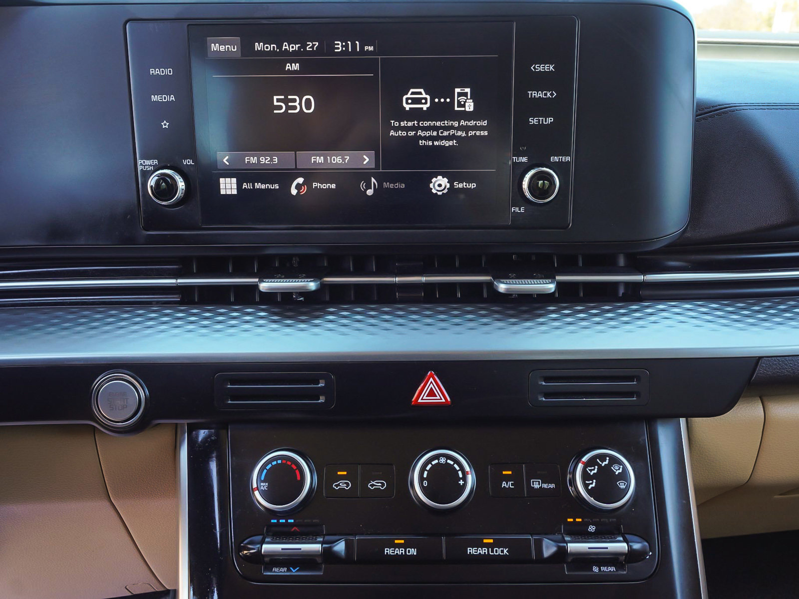 Used 2022 Kia Carnival LX FWD image 23