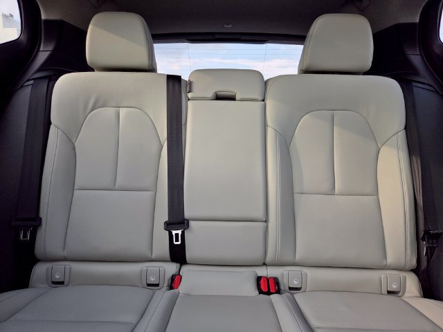 New 2026 Volvo XC40 B5 Plus w/ Protection Package Premier AWD/4WD image 9