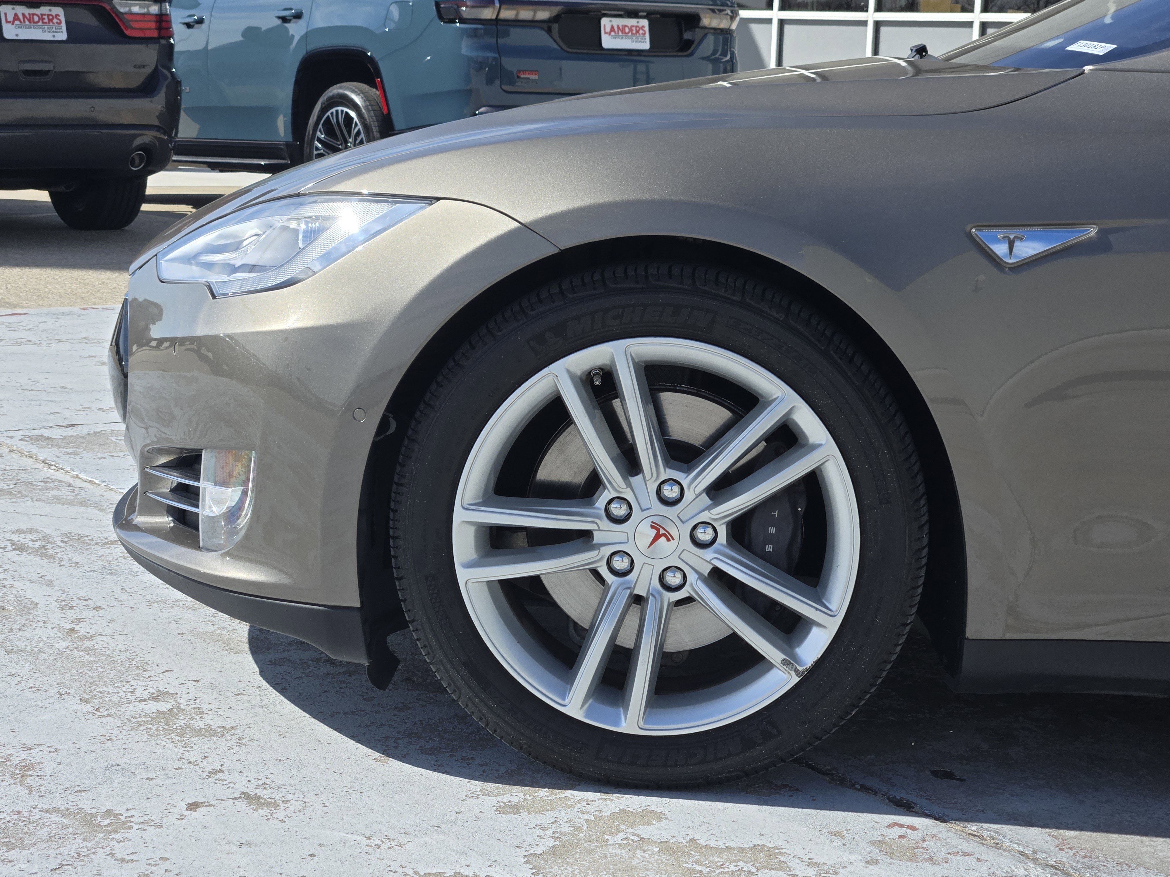 Used 2016 Tesla Model S 70 image 7