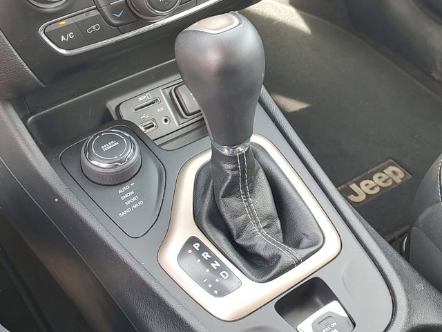 Certified 2018 Jeep Cherokee Limited w/ Technology Group image 20