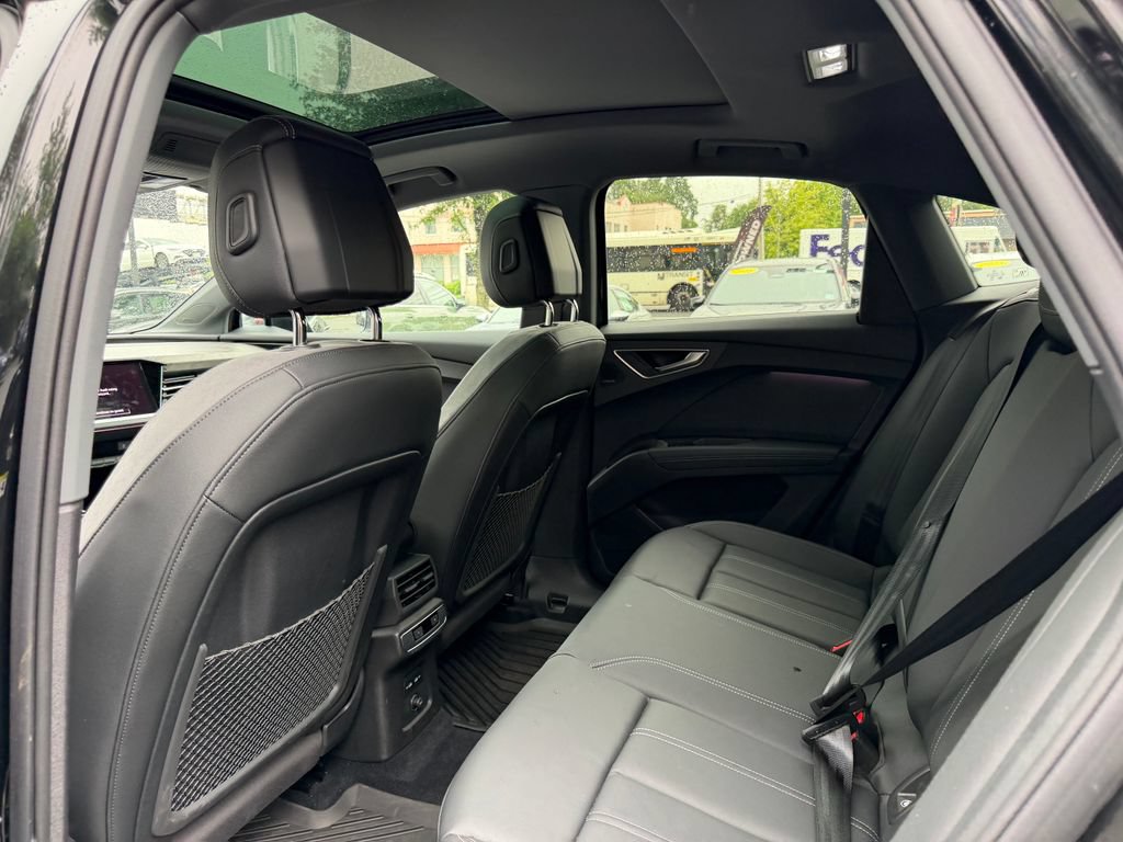 Used 2023 Audi Q4 e-tron Premium Plus w/ Premium Plus AWD/4WD image 28