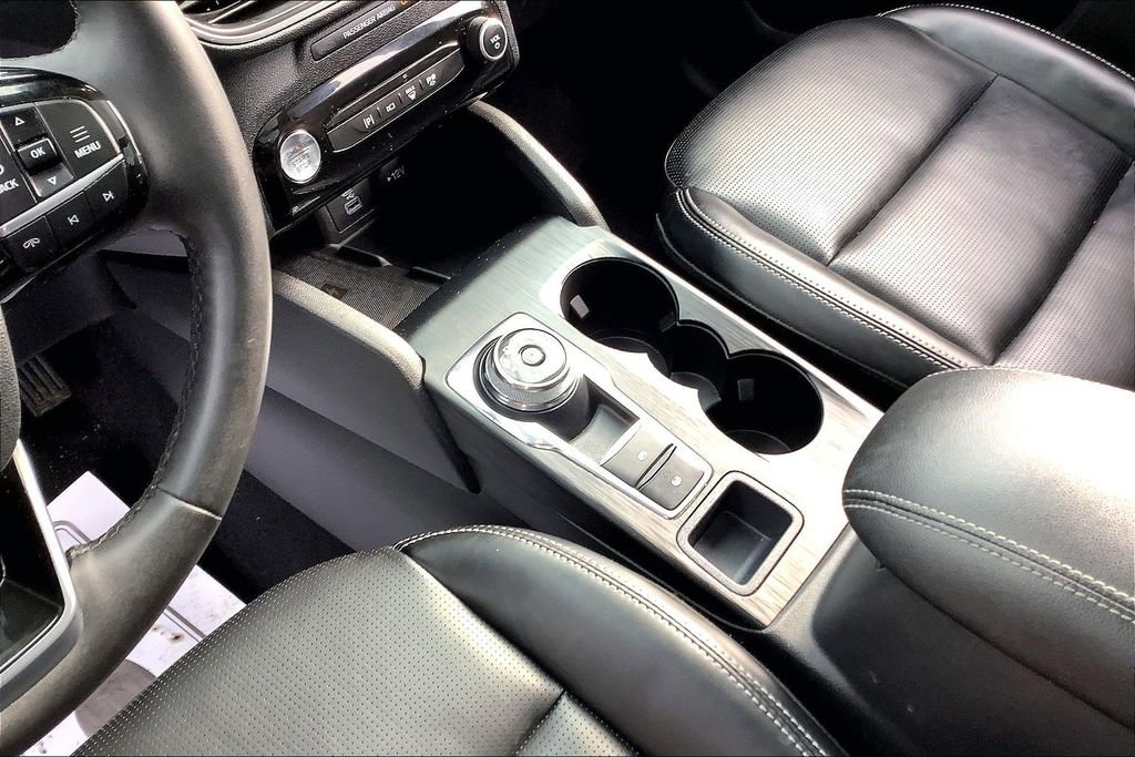Used 2023 Ford Escape Platinum image 19
