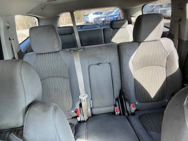 Used 2014 Chevrolet Traverse LS image 11