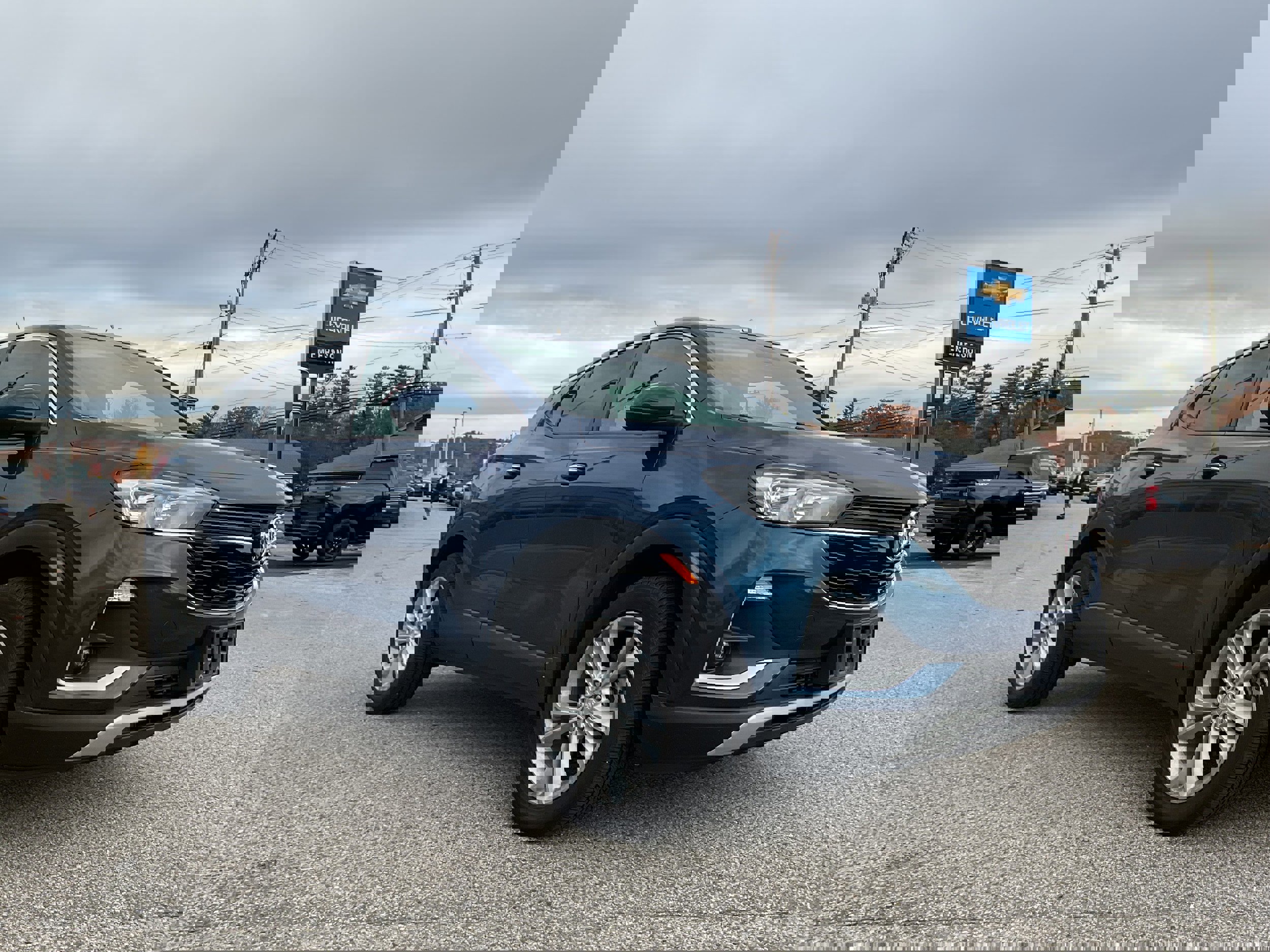 Used 2020 Buick Encore GX Preferred w/ Cold Weather Comfort Package image 2