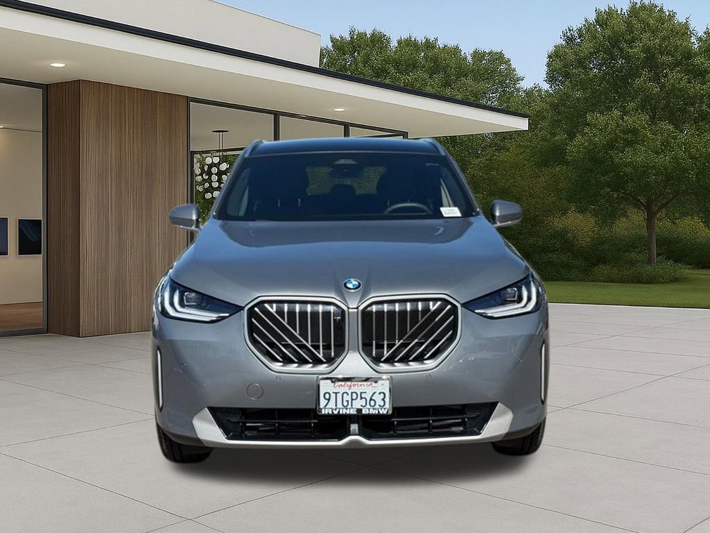 Used 2025 BMW X3 xDrive30i w/ Premium Package AWD/4WD image 4