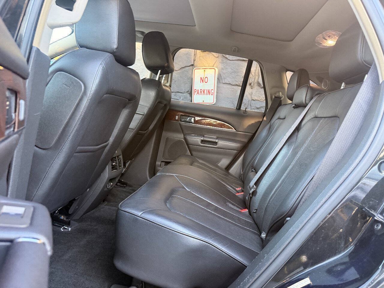 Used 2015 Lincoln MKX FWD w/ Equipment Group 102A image 10