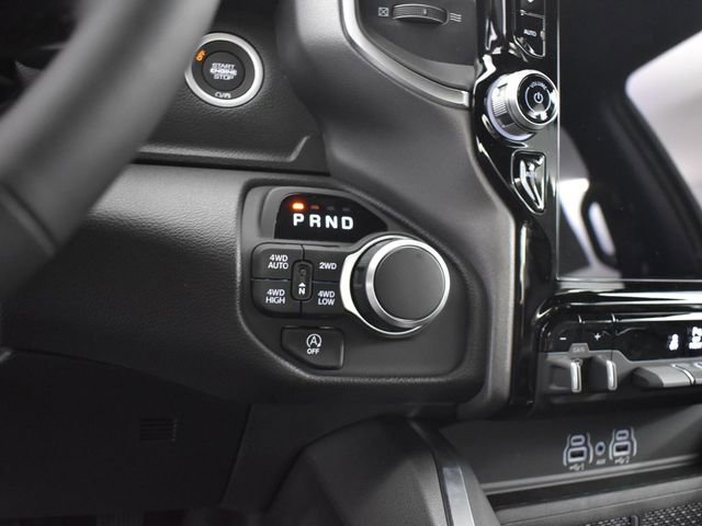 New 2026 RAM 1500 4x4 Crew Cab image 18